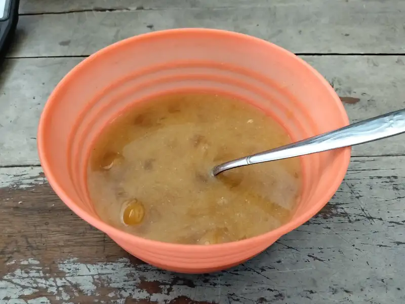 小甜菜，配有椰奶糖